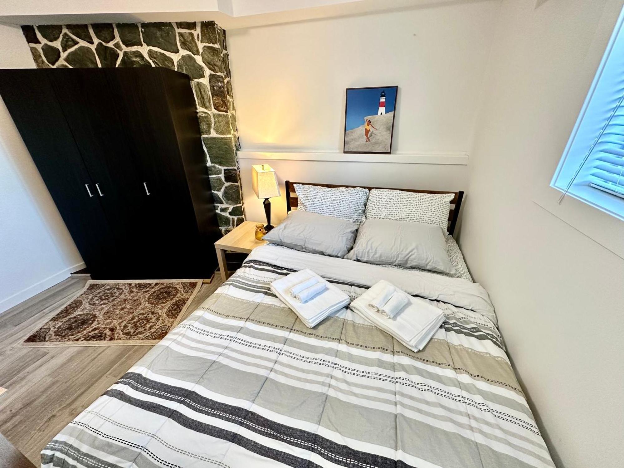 Cozy & Bright Home With Parking Victoria Eksteriør billede
