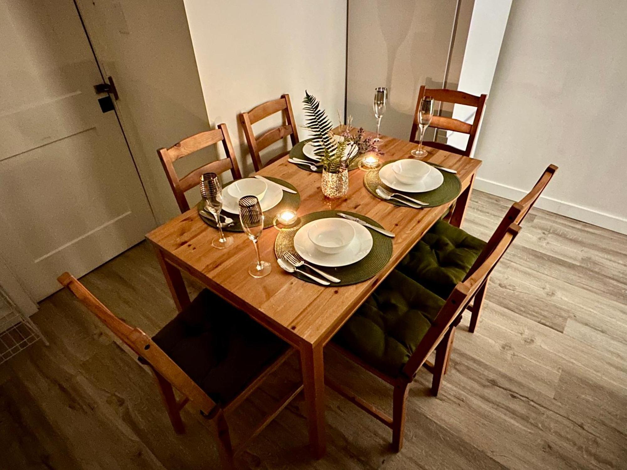 Cozy & Bright Home With Parking Victoria Eksteriør billede